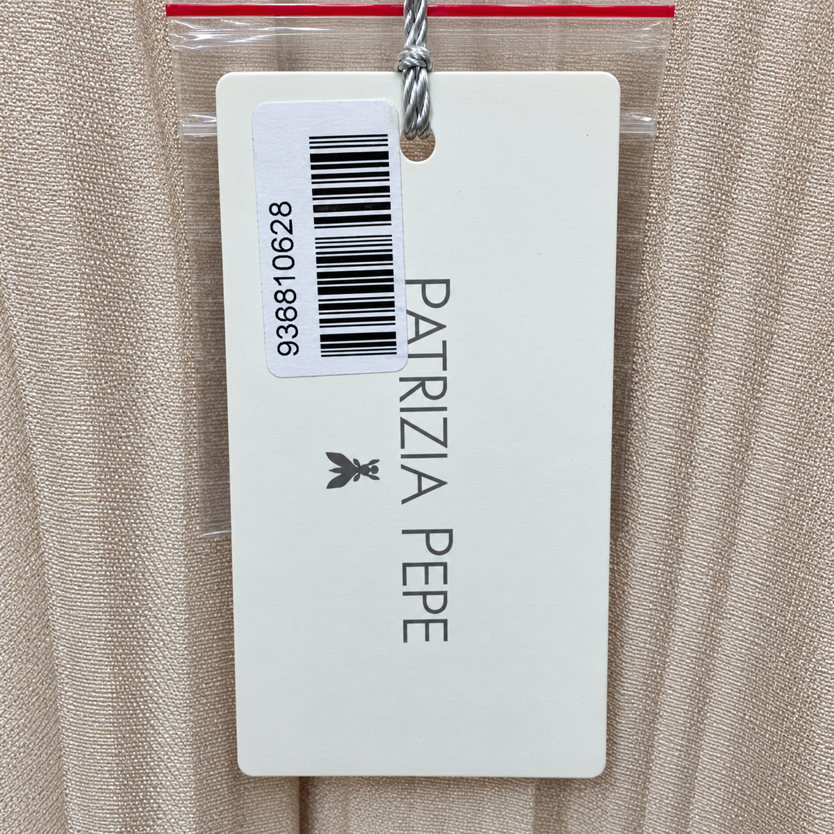 Retail tag showing product reference — Patrizia Pepe Cuban Sand Pleated Shorts – Size 44.