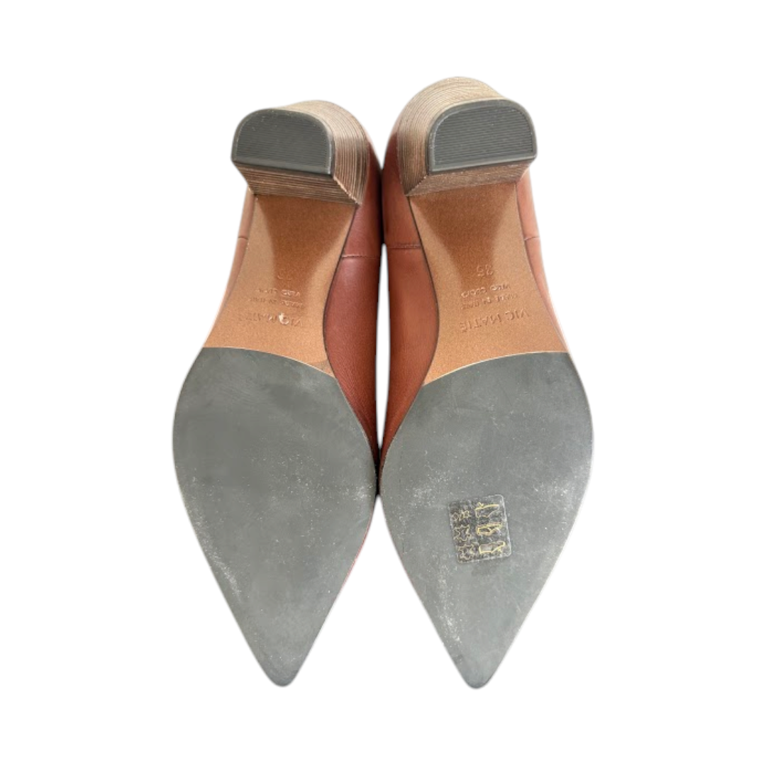 Soles of the pair — Vic Matié Brown Frida Leather Ankle Boots – EU 36.