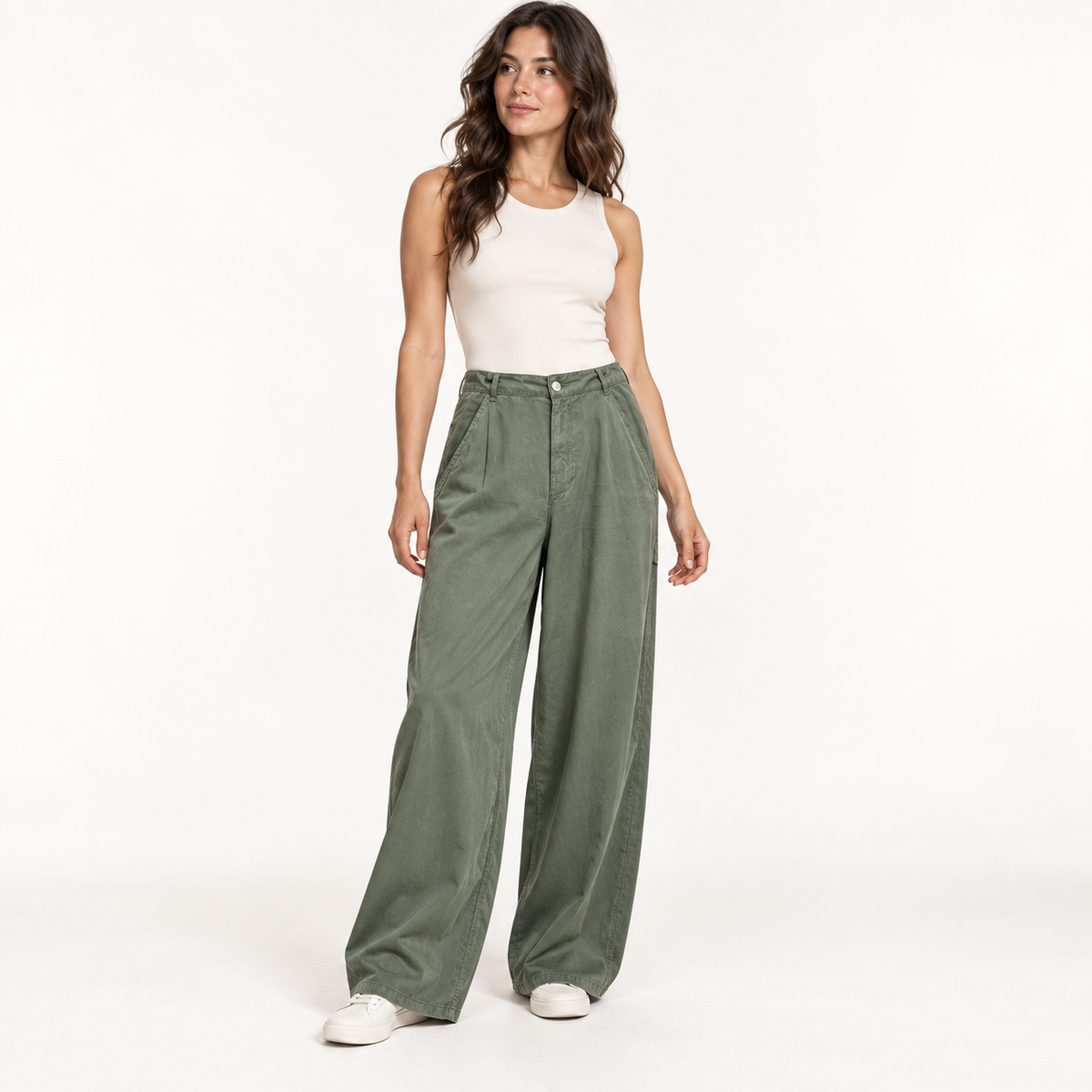 Pinko Oslo Green Wide-Leg Trousers – IT 44 shown on a model.