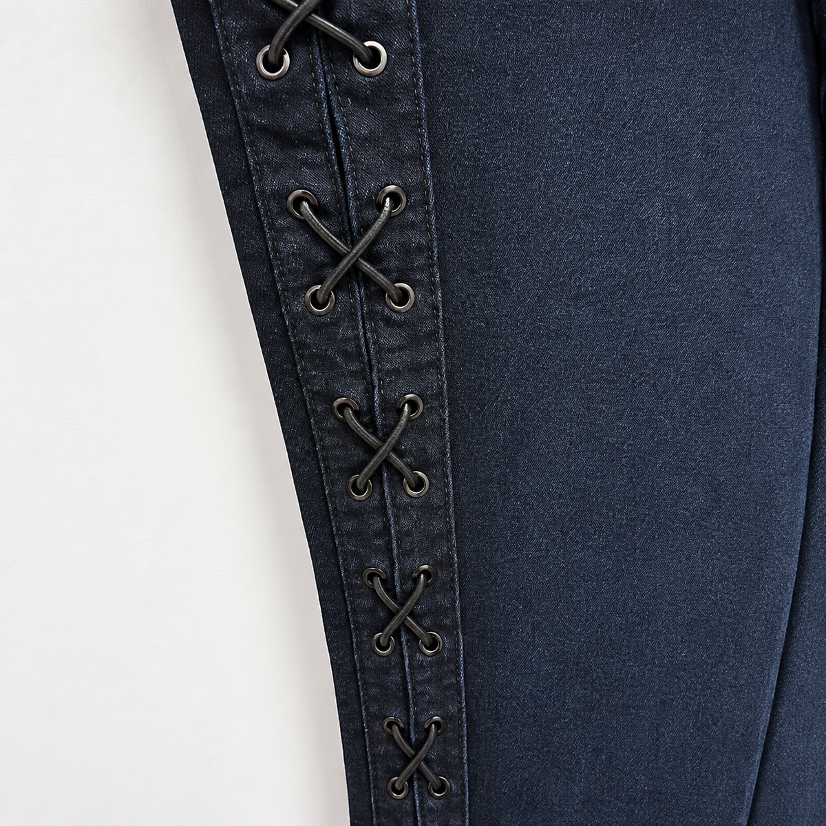 Design detail close-up — J Brand Jinx Maria High-Rise Skinny Lace-Up Jeans Size 25.