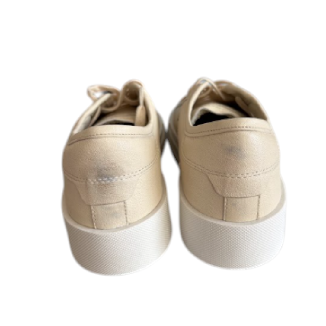 Rear view of the pair — Philippe Model PDLD W002 Paris Haute Low Woman Sneakers – Lait/Ecru - UK 6.