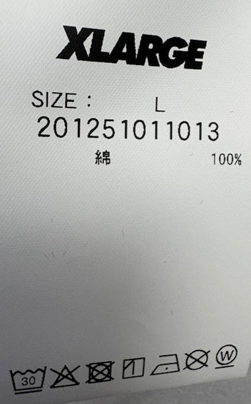 Fabric composition and care label — XLARGE White Graphic T-Shirt - L.
