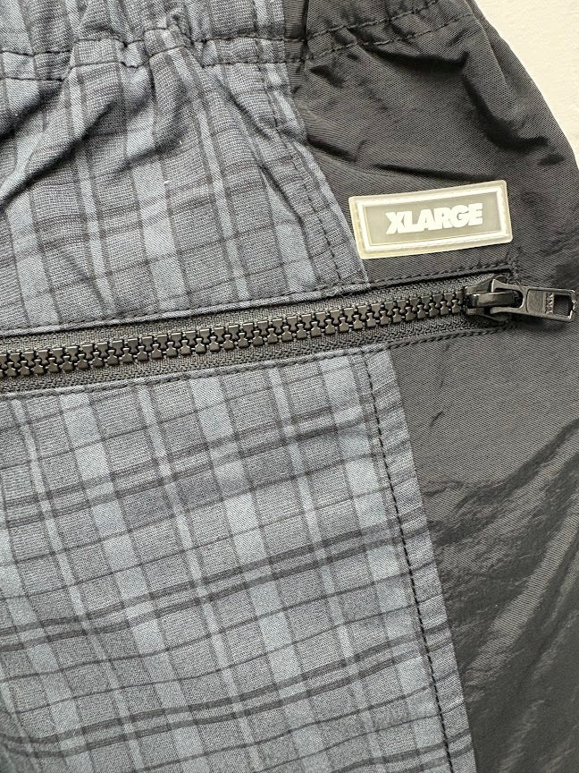 Zip pocket detail — XLARGE Black/Grey Check Truck Pants – M.