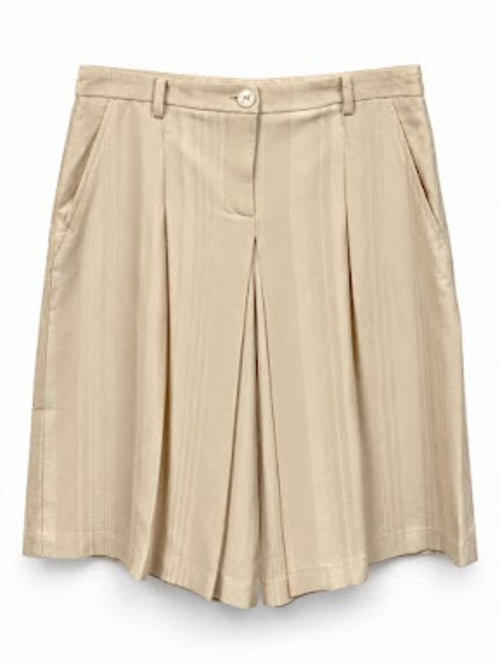 Front view — Patrizia Pepe Cuban Sand Pleated Shorts – Size 44.