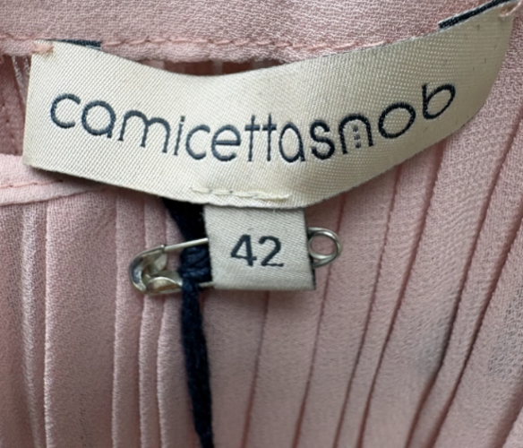Brand and size label — Camicetta Snob Antique Pink Pleated Blouse – IT 42.