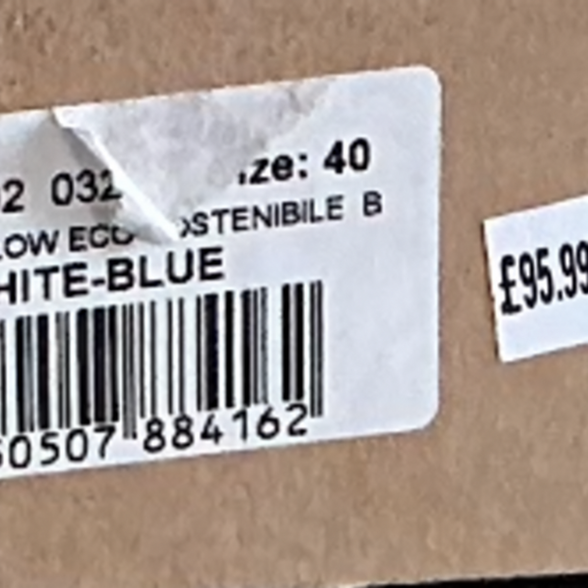 PAP size 40 label and £95.99 price sticker close-up